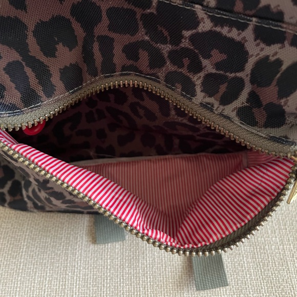 Herschel Supply Company Backpack Leopard Cheetah Animal print Unisex Daypack Bag - Picture 3 of 9